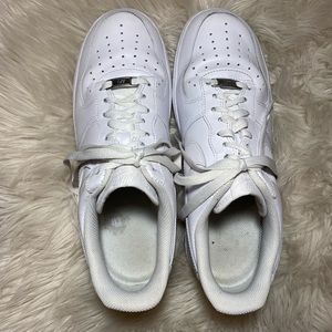 Air Force 1’s in women’s 10.5!